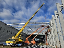 ref2024_20241205_111630_Hallenbau-Stahlmontage.jpg 